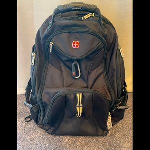 SwissGear - backpack w/ smartscan